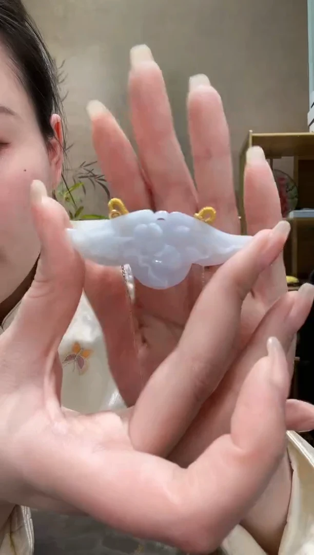 【闪购商品】翡翠颈饰未镶嵌吊坠