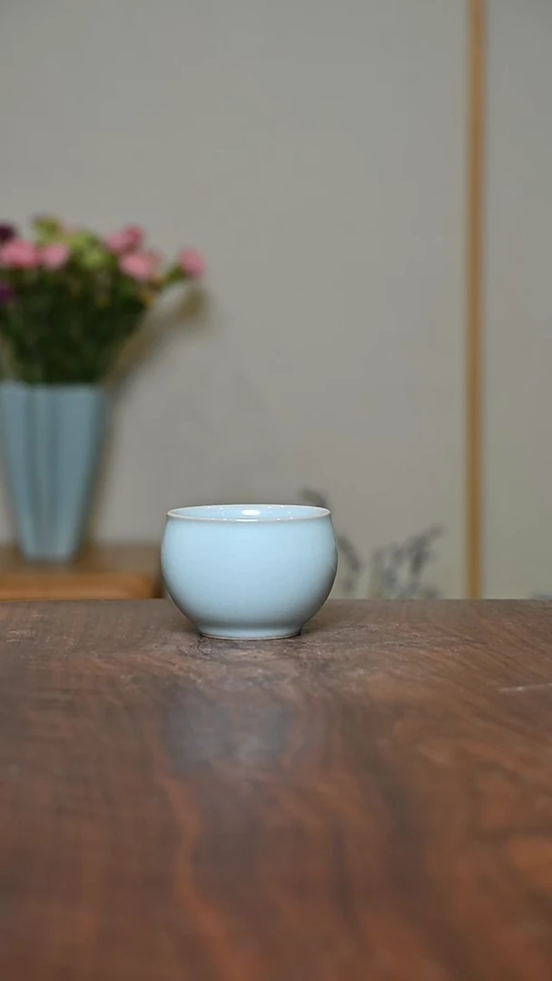 缸杯 天青 微瑕 朱家汝窑款