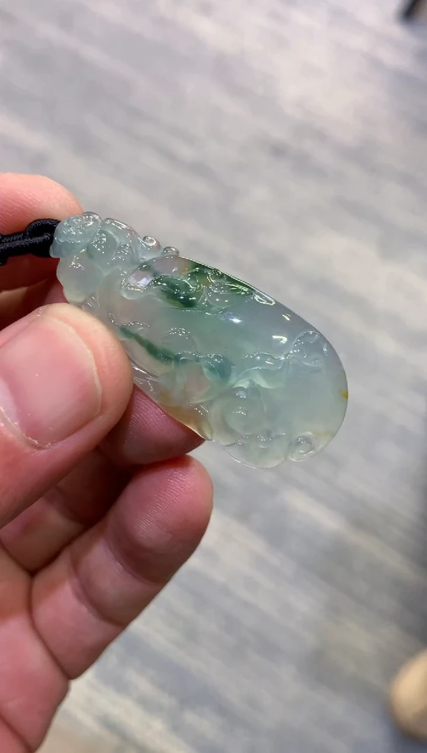 颈饰未镶嵌翡翠天然A货翡翠