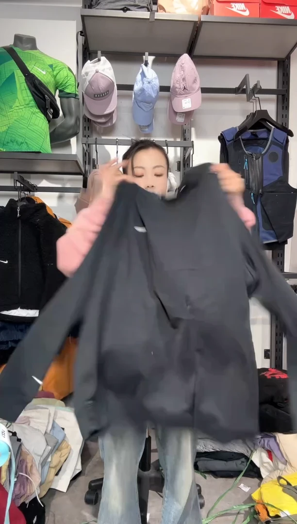 1218编码 瑕疵款直播间过款为准 尺码    身高