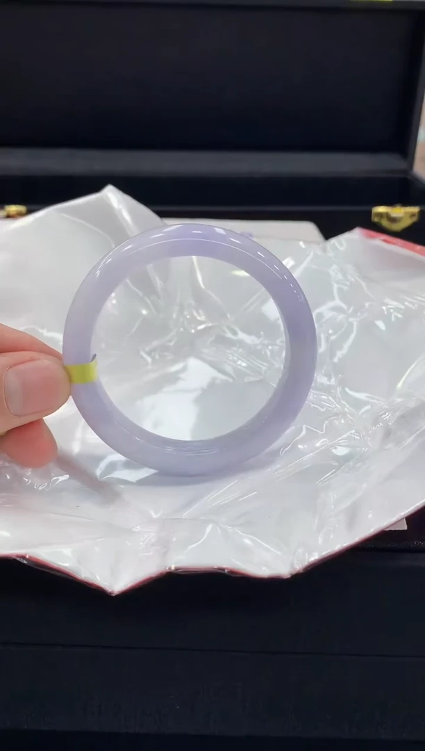 翡翠手镯未镶嵌手镯