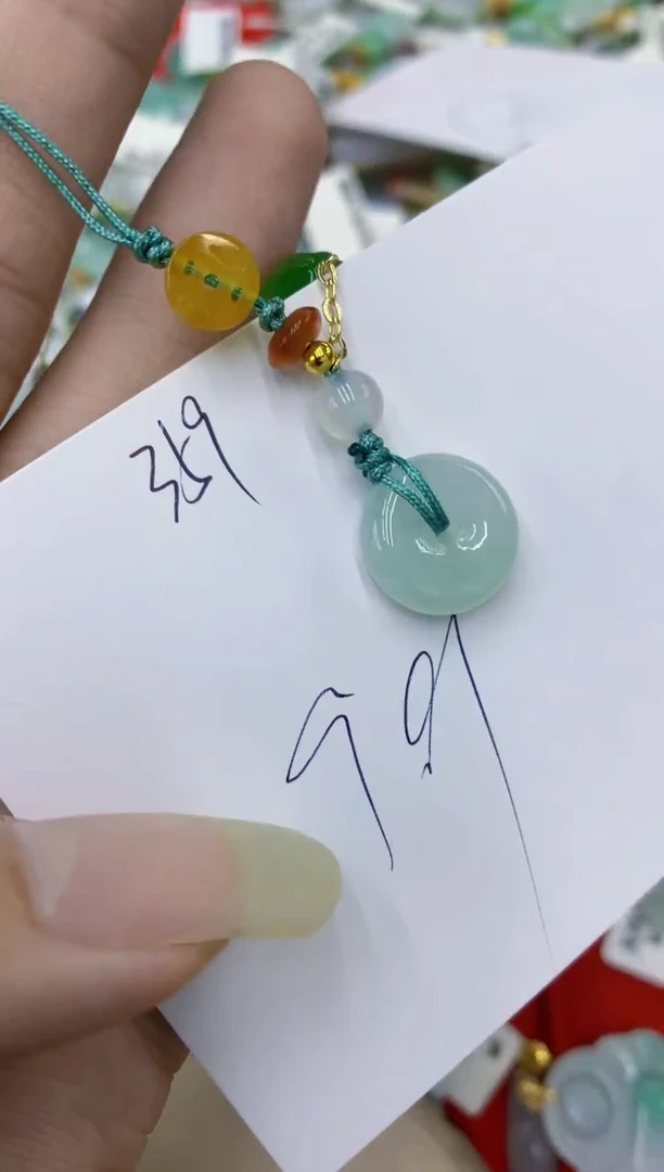 翡翠未镶嵌颈饰111111111111