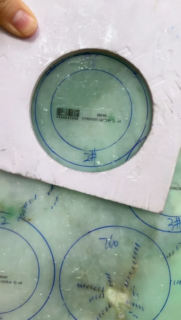 未镶嵌手镯定制翡翠?*咪定制手镯不退不换