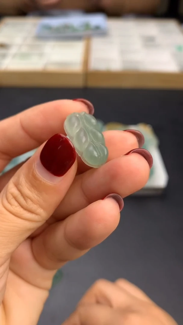 【闪购商品】定制翡翠未镶嵌           