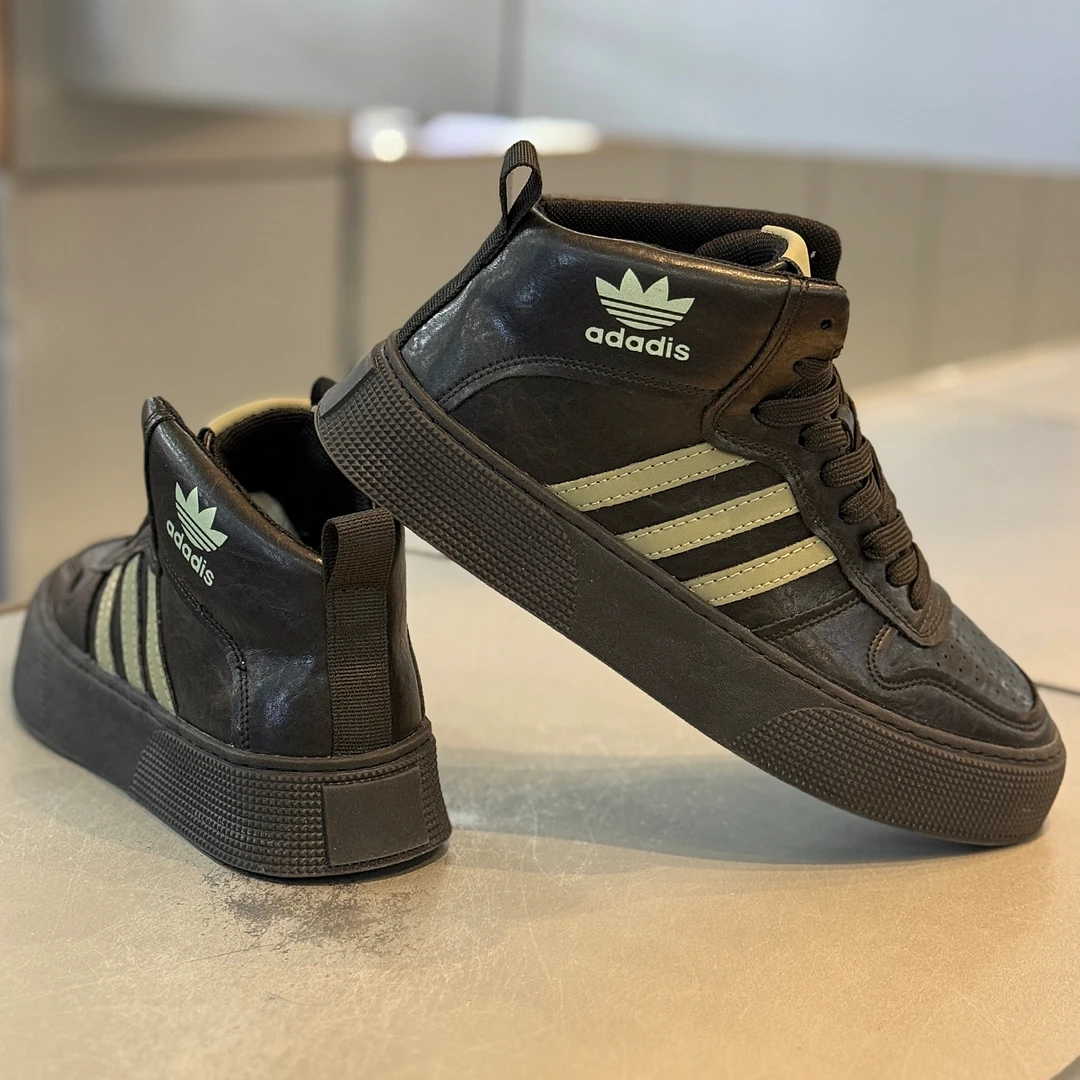 三道杠高帮板鞋男秋冬2025皮面软底时尚黑绿色软底鞋百搭休闲男鞋