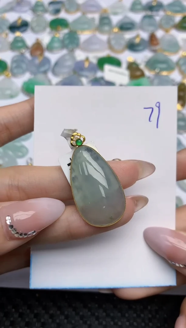 【闪购商品】翡翠颈饰18K金镶嵌天然翡翠A货