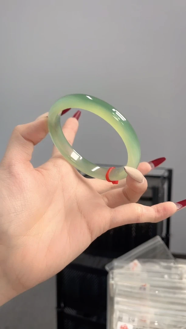 手镯玛瑙/玉髓未镶嵌60圈