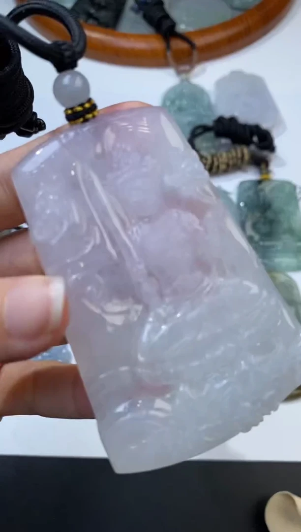 未镶嵌挂件翡翠305899      多人