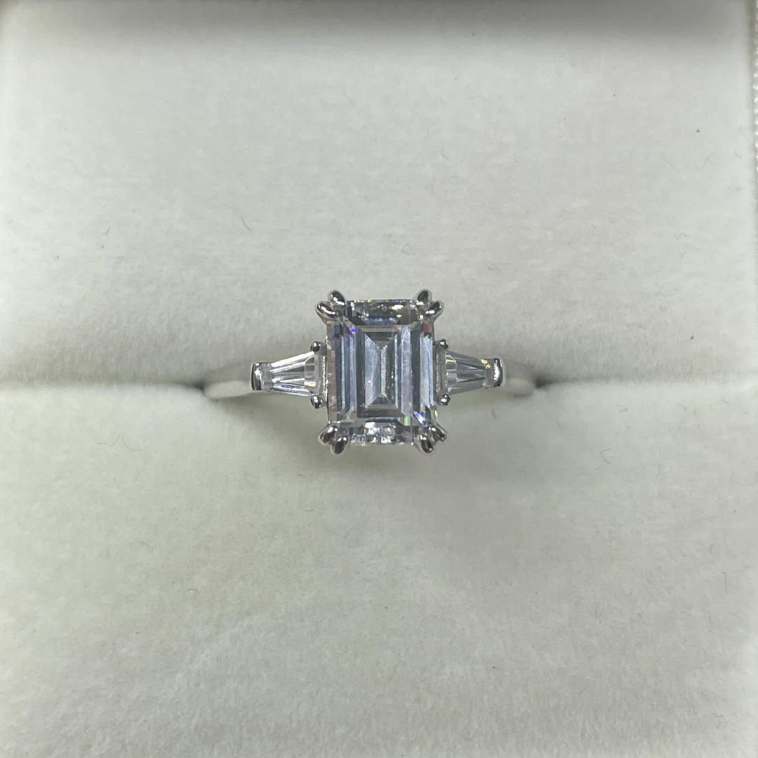 【Vivia】甄选 糖糖同款祖母切戒指2.0ct