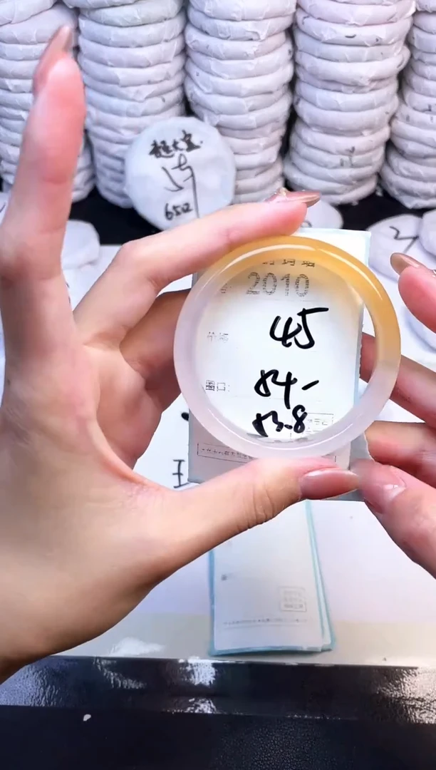 手镯玛瑙/玉髓未镶嵌2010