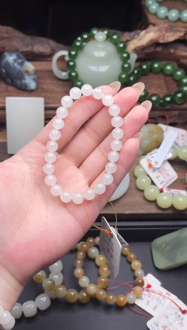 未镶嵌手串和田玉N****e卡8新疆于田 圆珠9011947