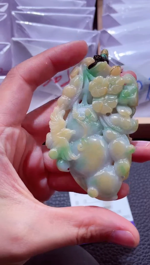 颈饰未镶嵌翡翠00000410