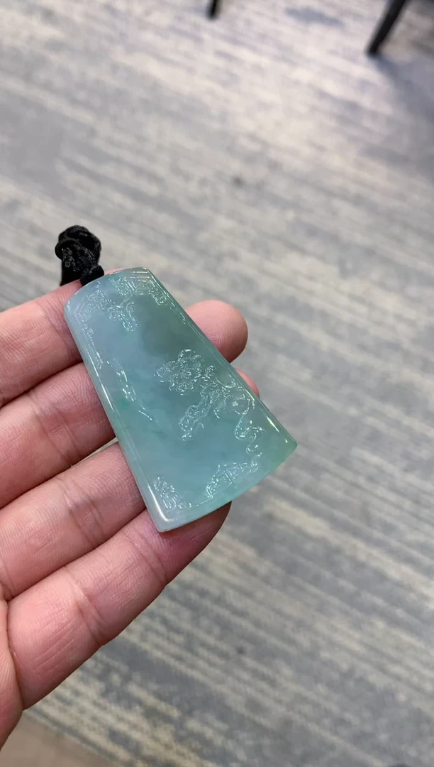 颈饰未镶嵌翡翠天然A货翡翠