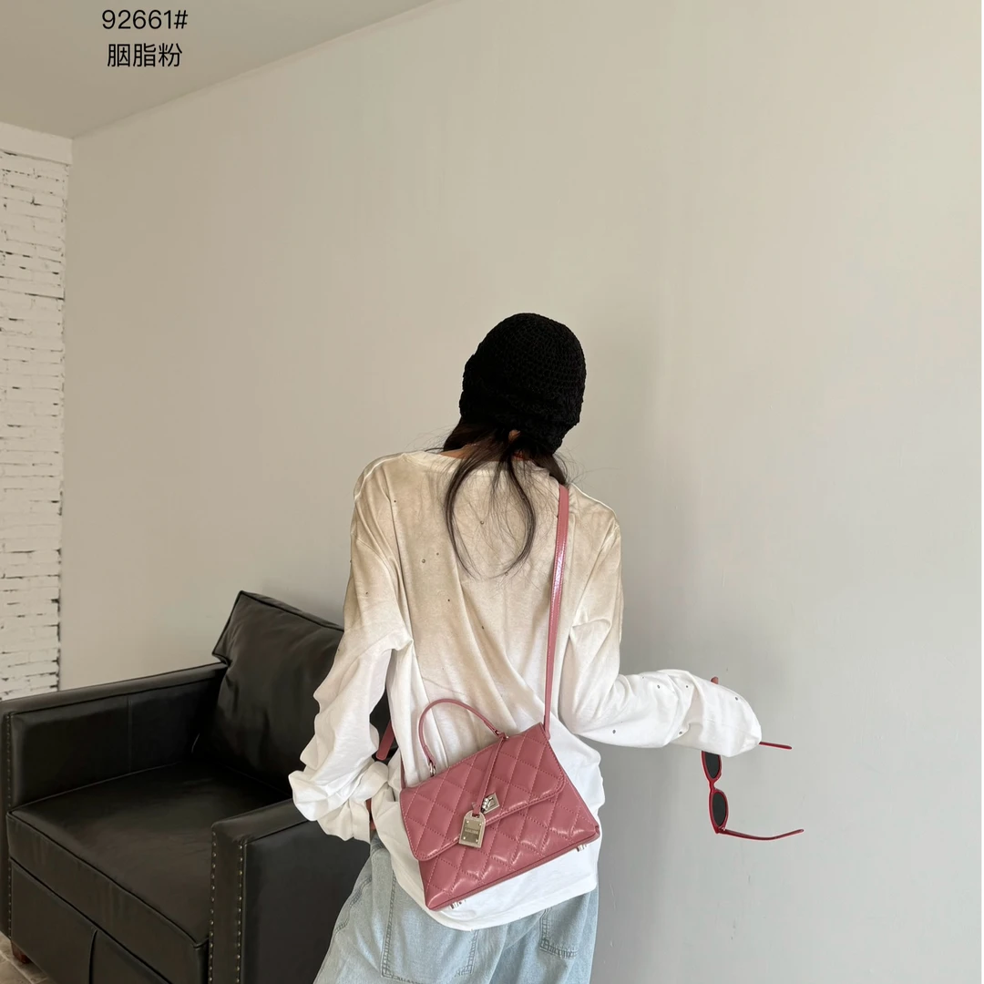 【佐伊甄选】SK-92661-胭脂粉轻奢女士经典小众斜挎斜跨包包