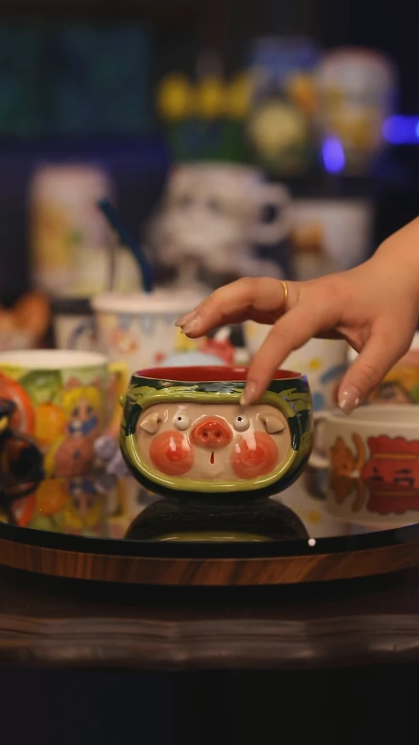 【闪购商品】摆件景德镇釉下彩绘设计师款式陶瓷