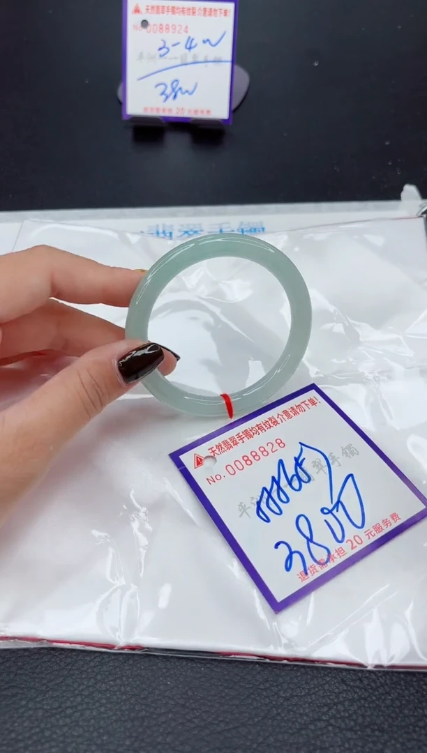 翡翠手镯未镶嵌111111111111