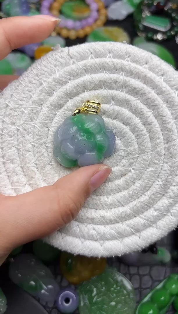 颈饰未镶嵌翡翠缅甸翡翠吊坠