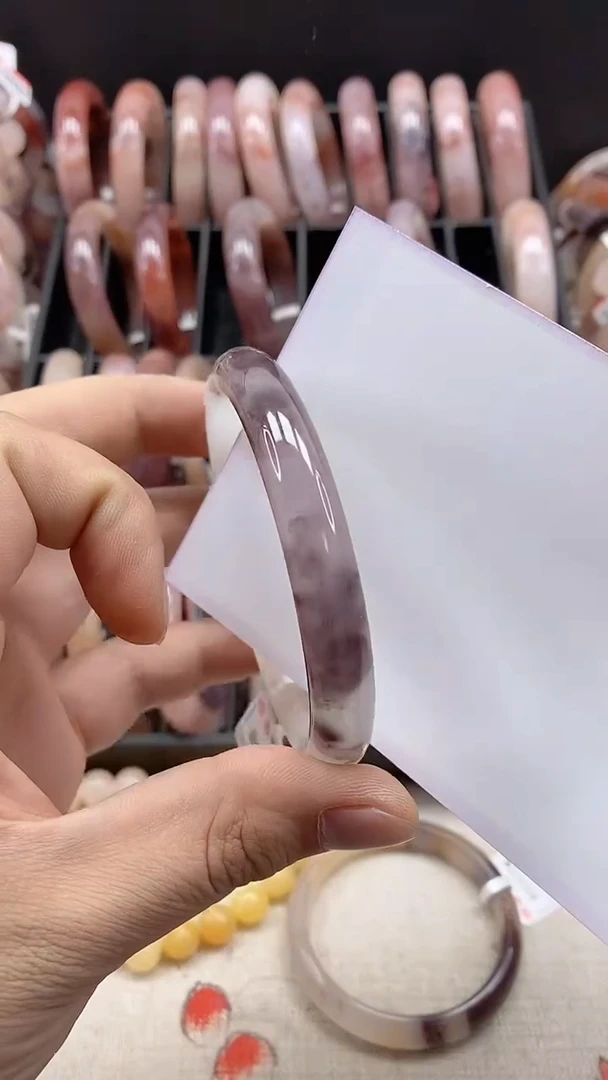 【闪购商品】石英质玉手镯未镶嵌147-60+