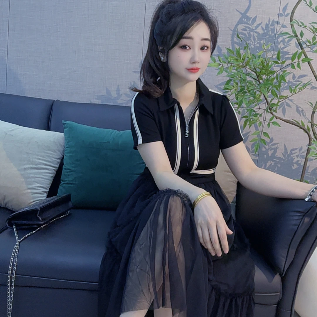 丹丹精选--88826新款翻领拉链拼色短袖下摆拼接蕾丝连衣裙
