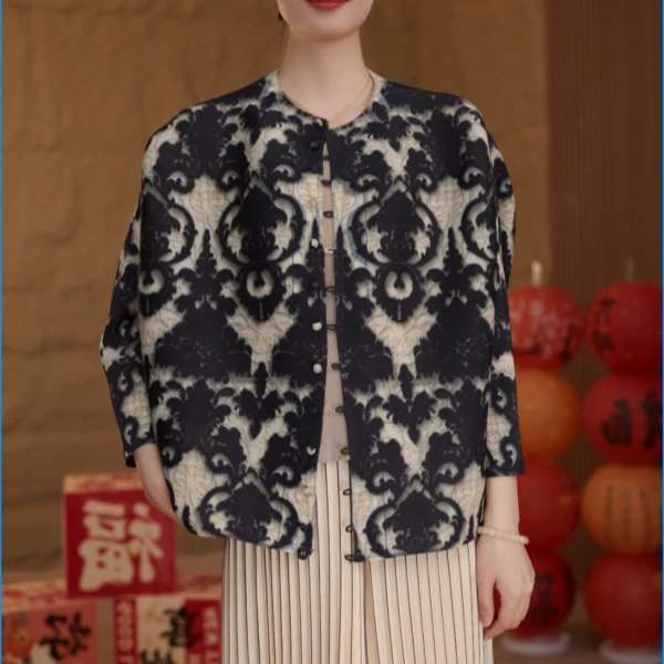 zxx三宅2025新款短外套褶皱女士时尚气质短款百搭国风