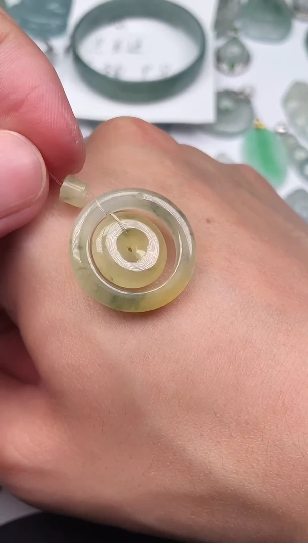 颈饰未镶嵌翡翠天然翡翠A货