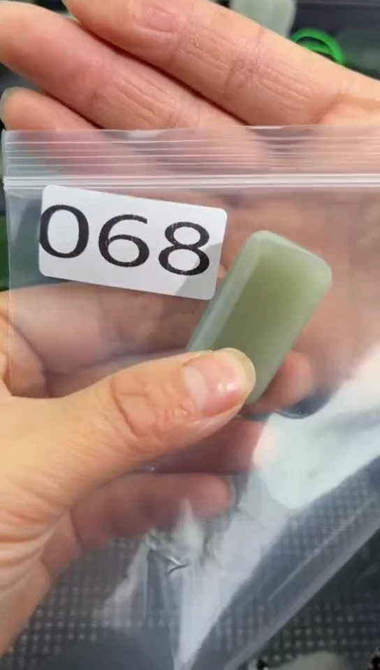 未镶嵌和田玉珠宝半成品牌子