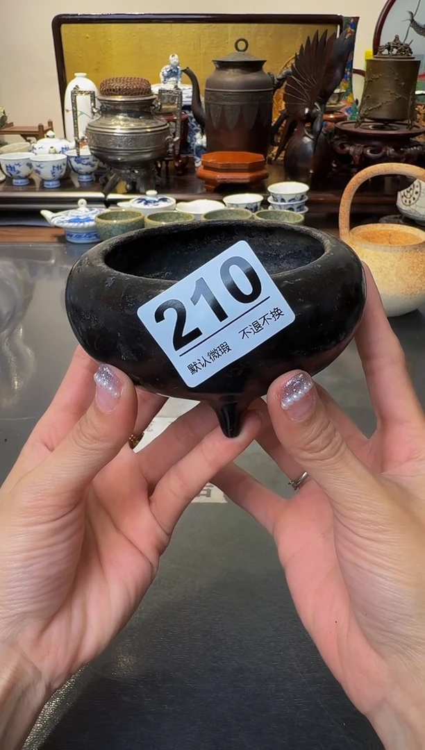 【闪购商品】摆件  注意：回流商品，默认有瑕.不退不换