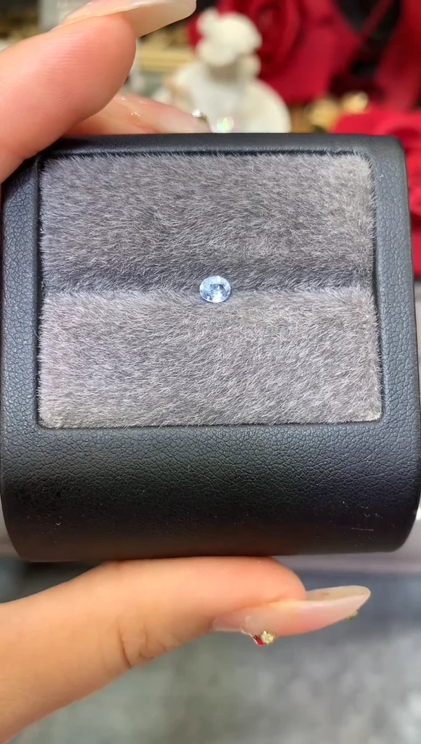 未镶嵌裸石定制蓝宝石啦****白椭圆 蓝宝石 0.35ct