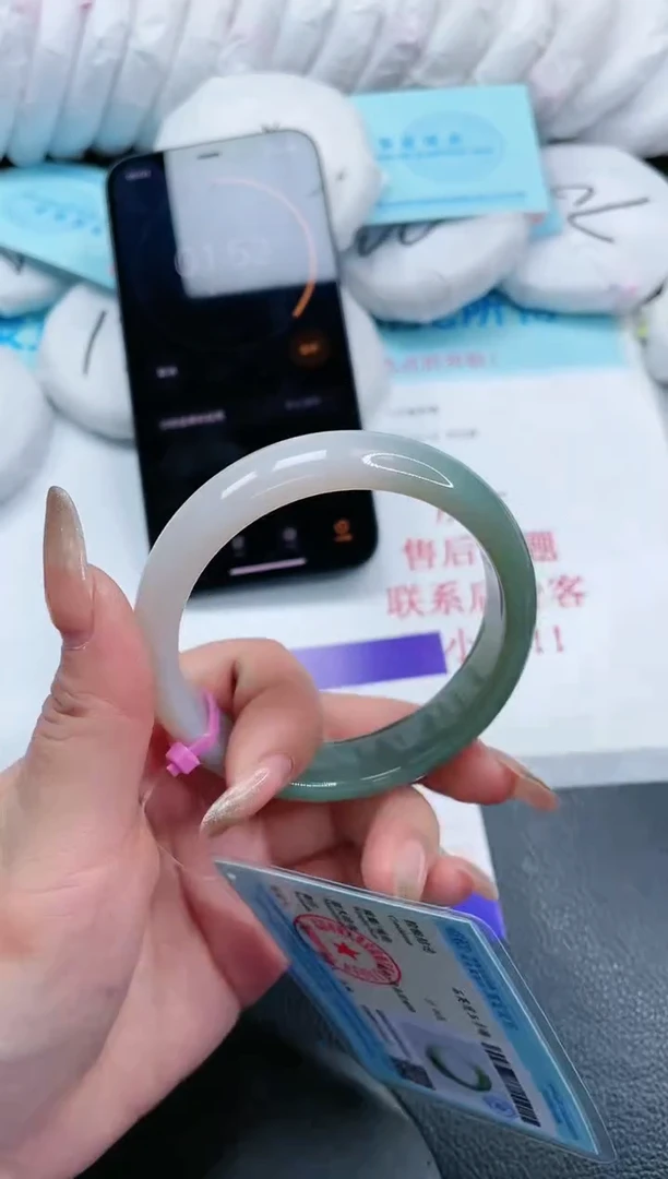 【闪购商品】石英质玉手镯未镶嵌10S141-60