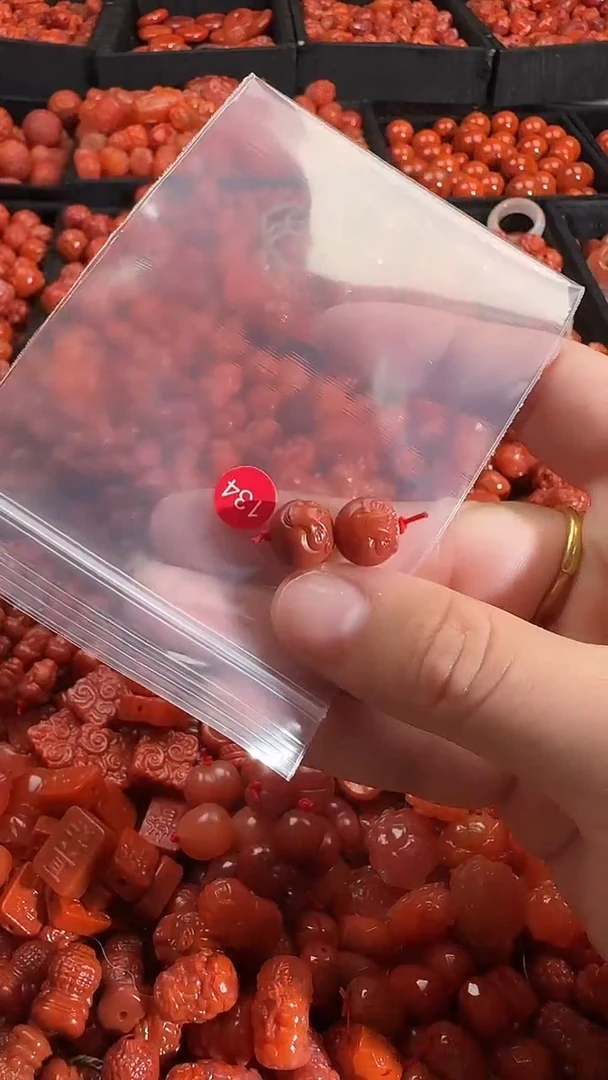 颈饰未镶嵌南红玛瑙1