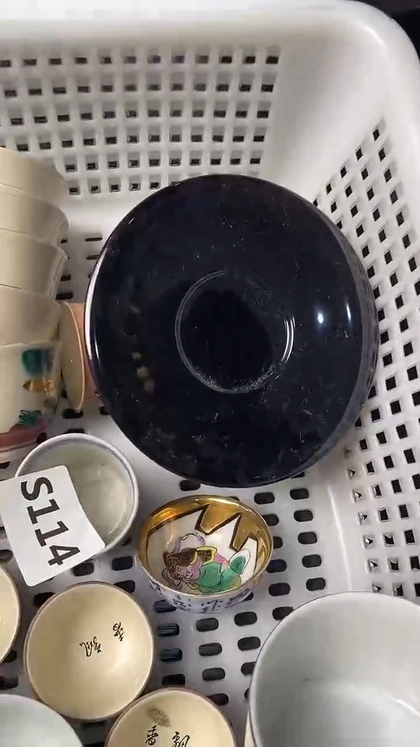 瓷片你****爱114 你是谁的小可爱