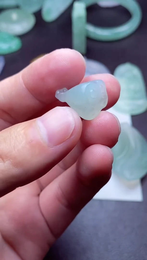 未镶嵌定制翡翠a货翡翠