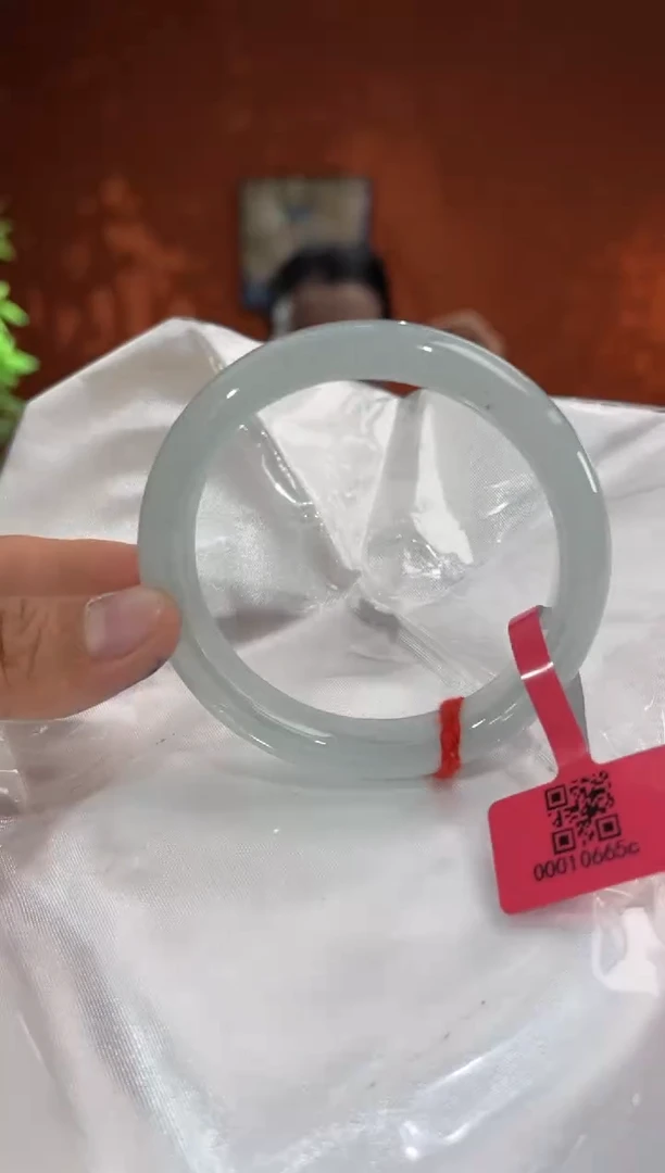 未镶嵌手镯翡翠翡翠手镯