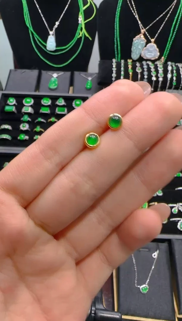 颈饰银S925镀金镶嵌翡翠卡四蛋面