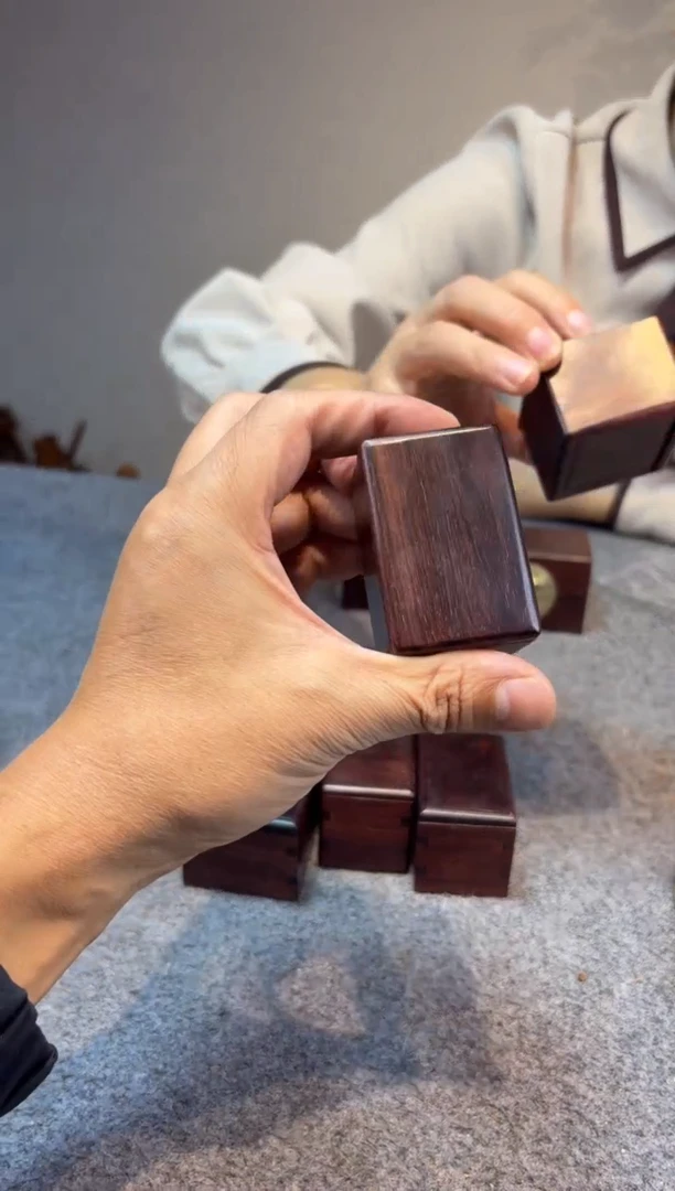 檀香紫檀（小叶紫檀）c****k小叶紫檀