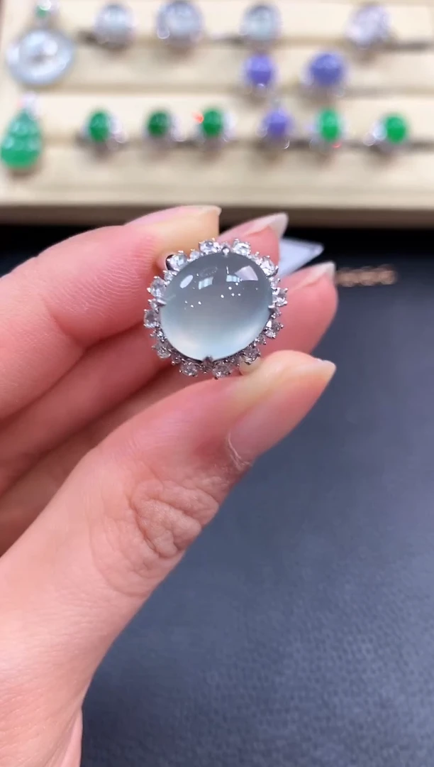 【闪购商品】翡翠戒指18K金镶嵌b162