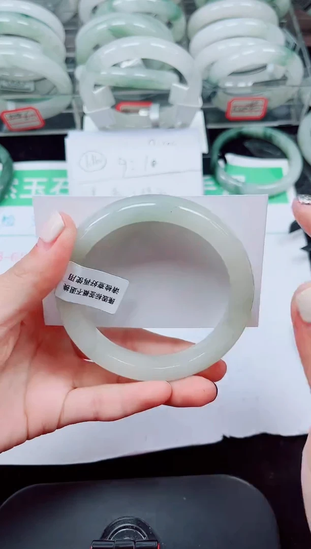 未镶嵌手镯石英质玉179-58/59