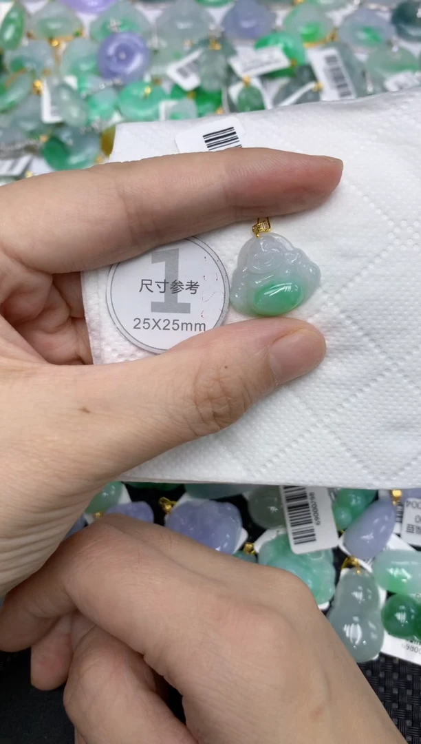 颈饰18K金镶嵌翡翠111111111