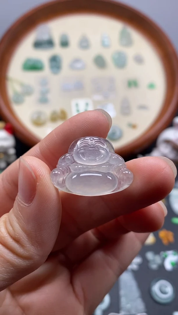 颈饰未镶嵌翡翠冰佛公/芬