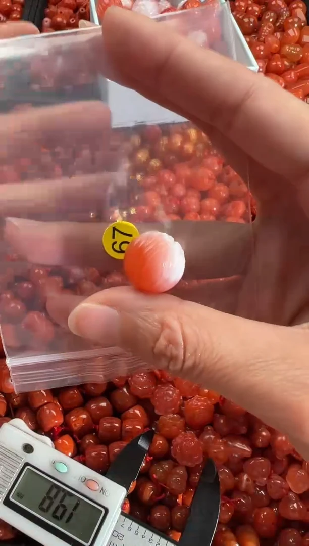 【闪购商品】南红玛瑙颈饰未镶嵌1