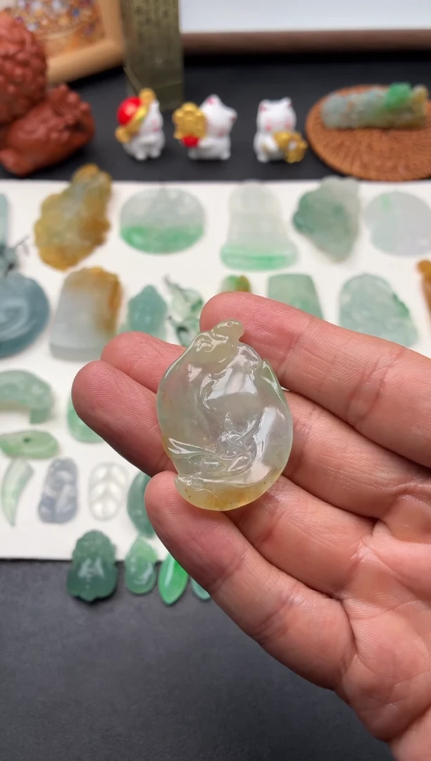 未镶嵌定制翡翠翡翠