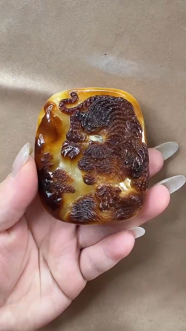 琥珀颈饰未镶嵌吊坠