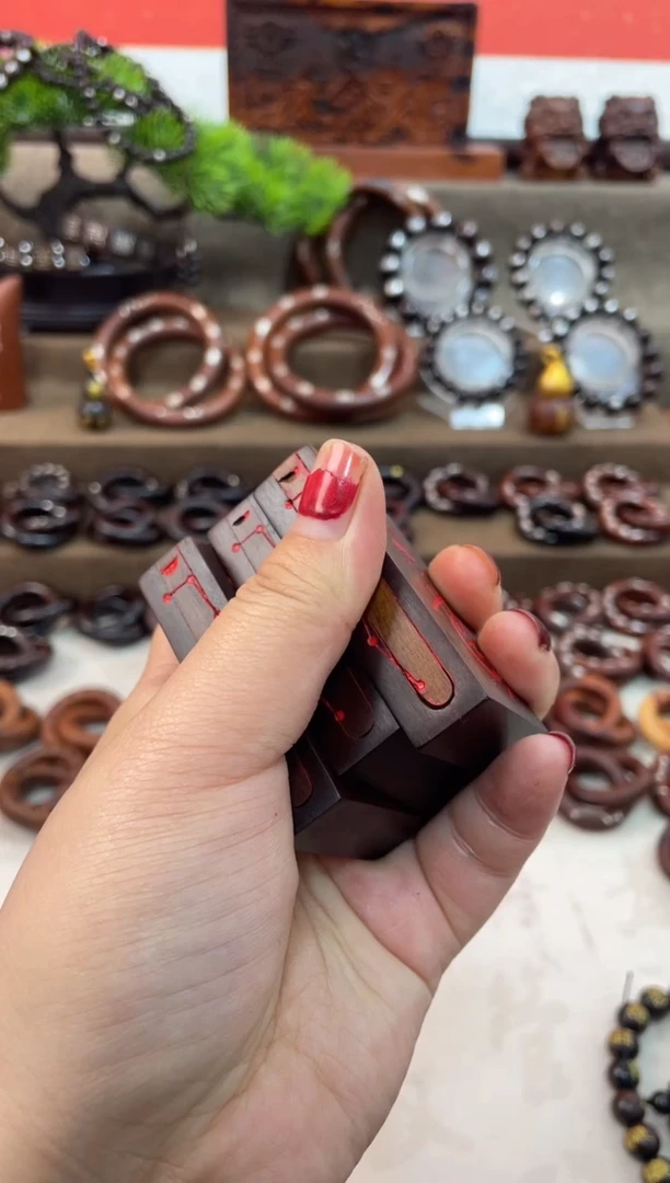 木ᝰ****⅓枣木玉化471雷祖+赵公明+关圣帝君 抽盒