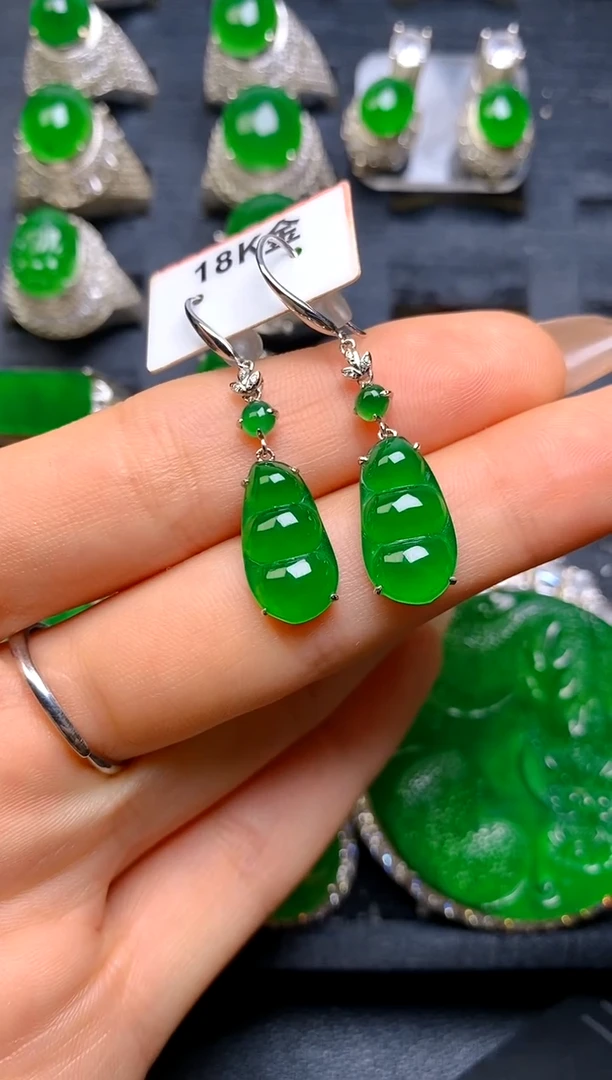 【闪购商品】翡翠耳坠18K金镶嵌福豆耳坠