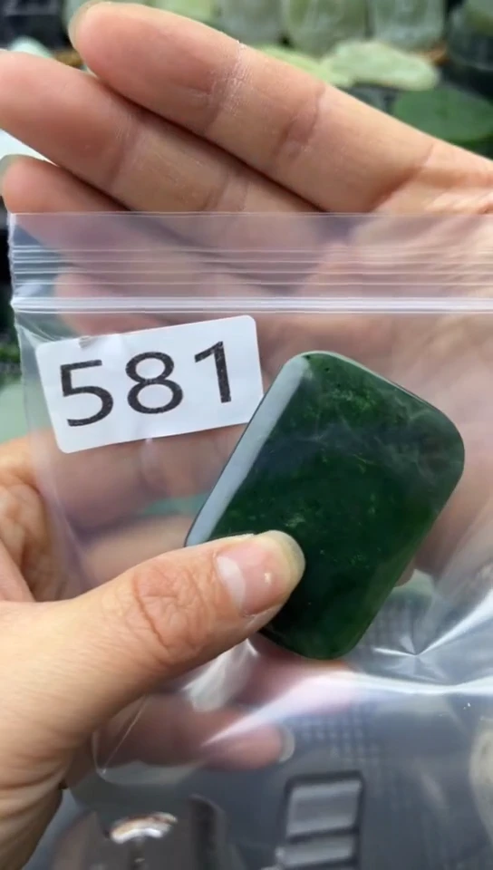 未镶嵌和田玉珠宝半成品牌子