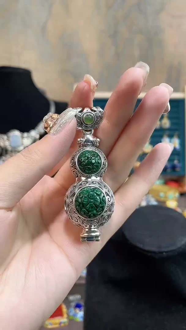 带***薇非遗手工花丝镶嵌吊坠香囊