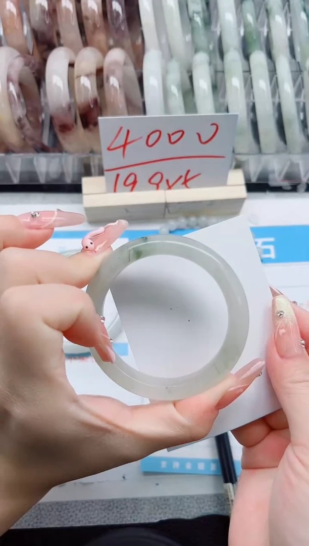 【闪购商品】石英质玉手镯未镶嵌76-52.7