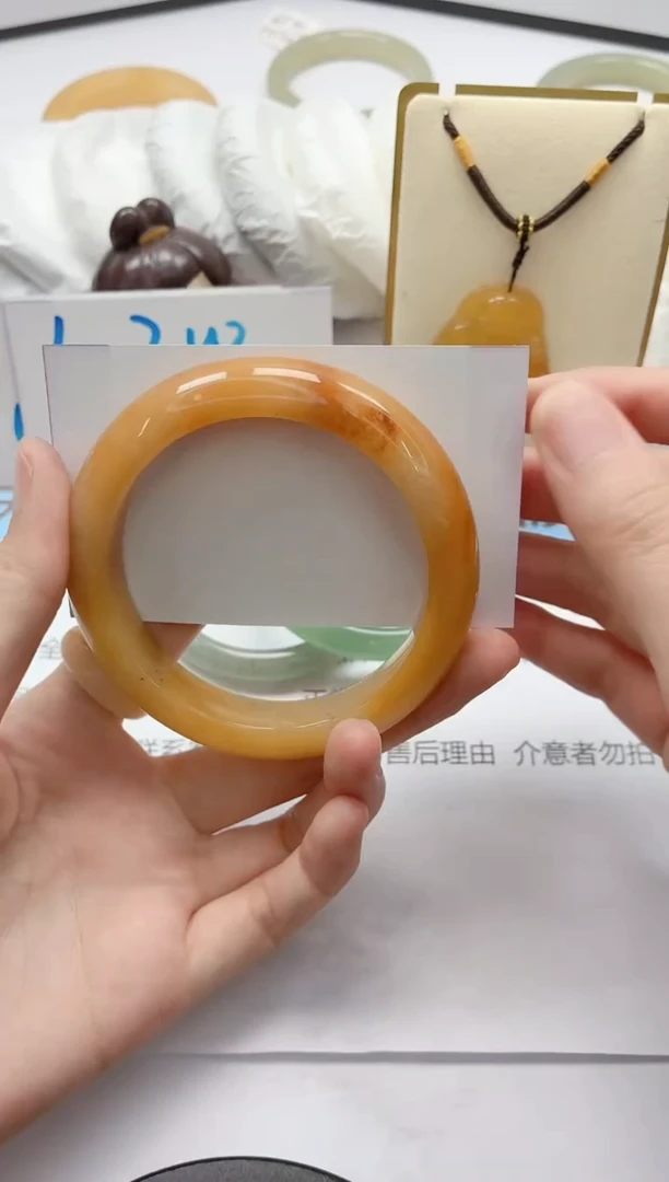 石英质玉手镯未镶嵌160/59.4