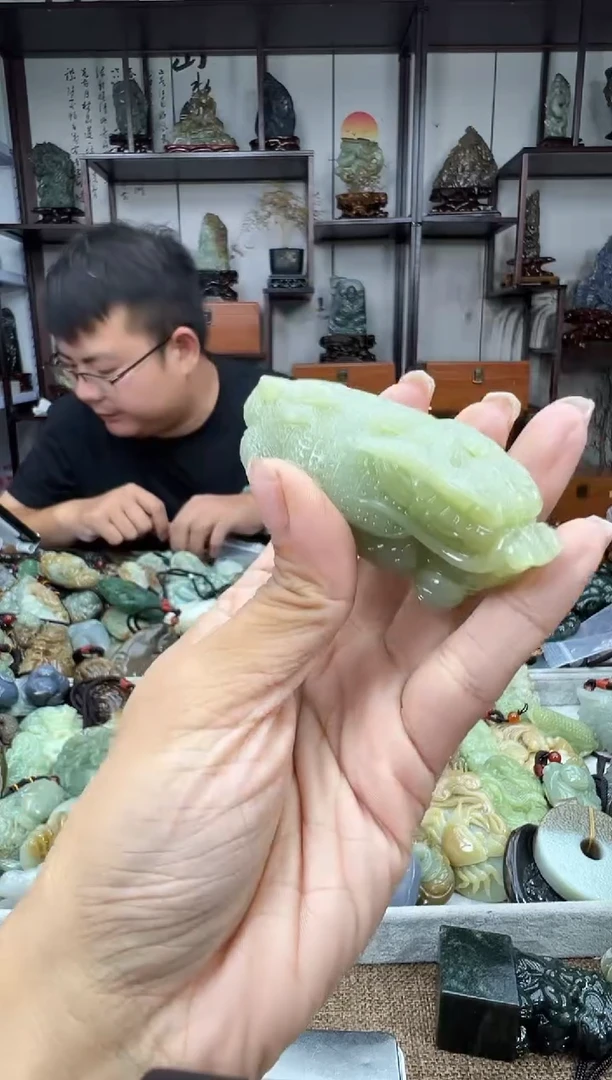未镶嵌和田玉把件1