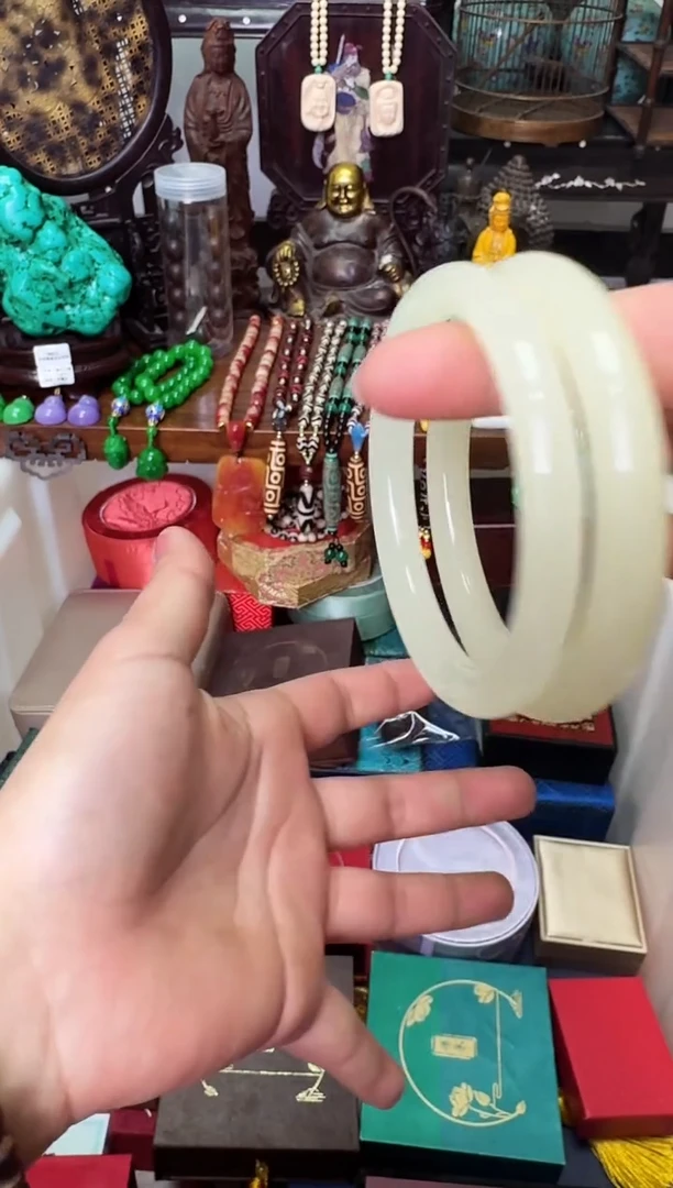 【闪购商品】和田玉（糖玉）颈饰未镶嵌老板娘推荐------------